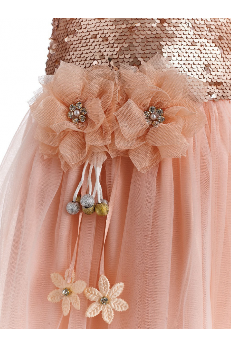 Прелестное розовое платье в пайетках