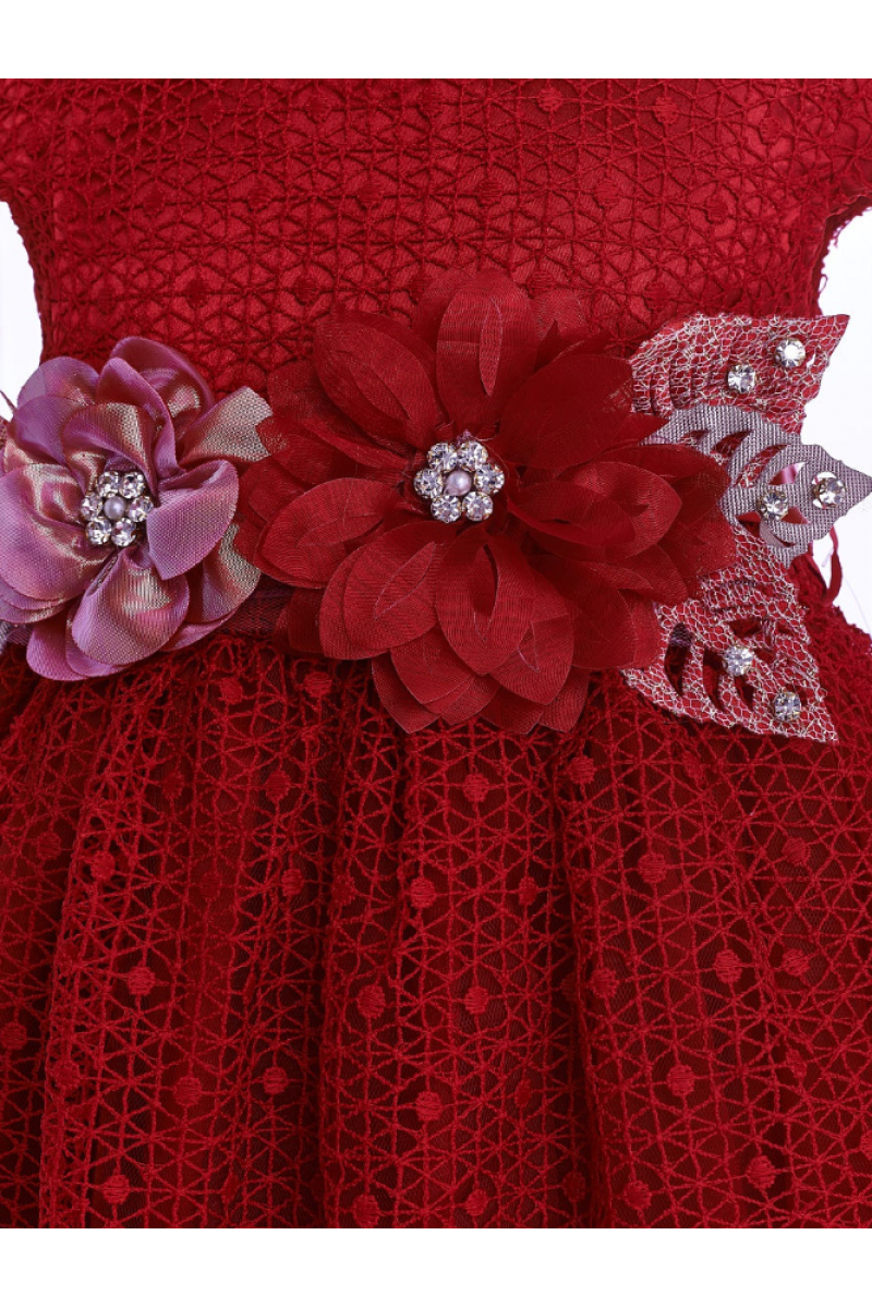 Платье для девочки с брошью-цветами красное