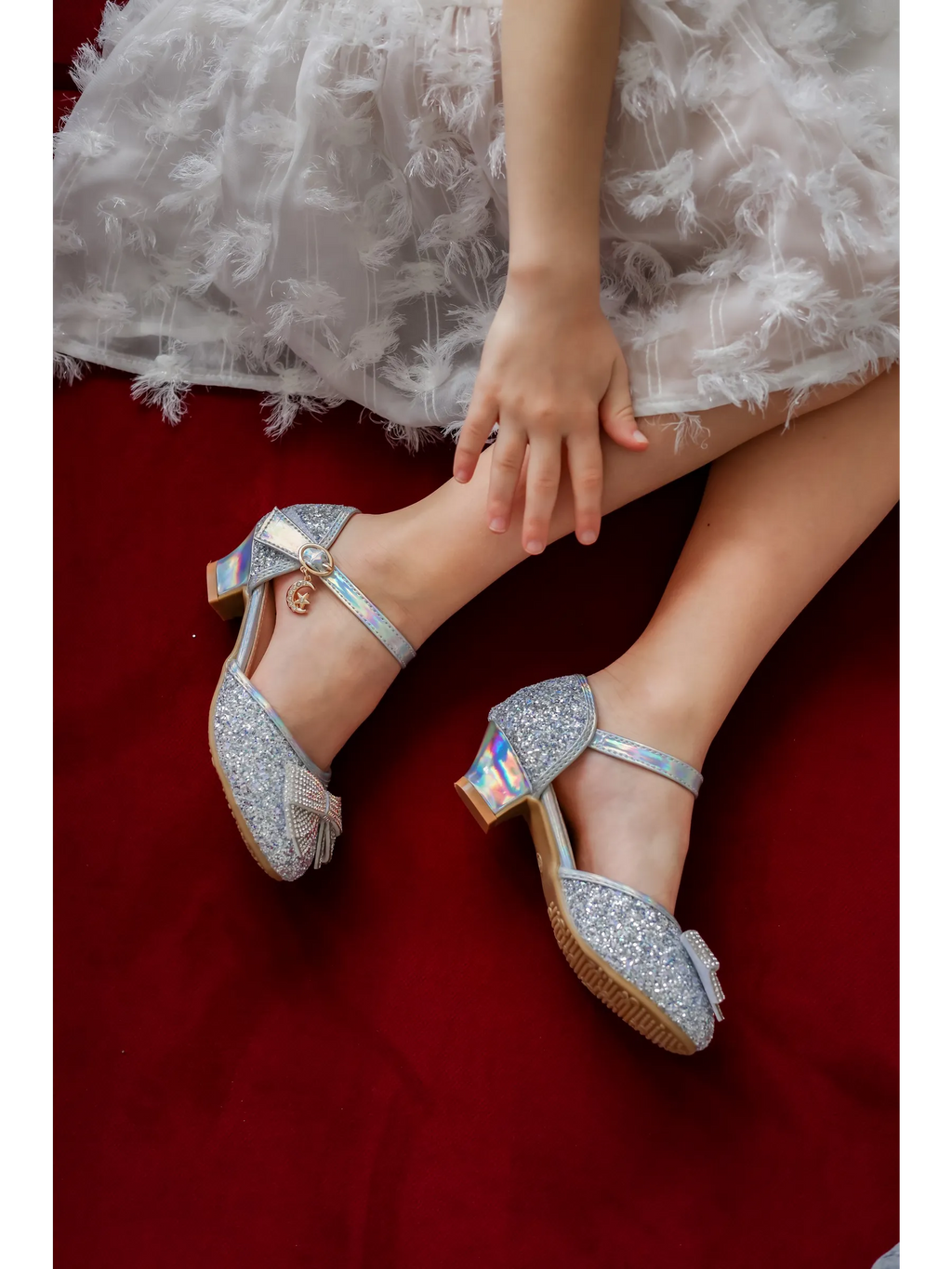 zapatos de fiesta para niña MiLi plateados con tacón y strass (1)