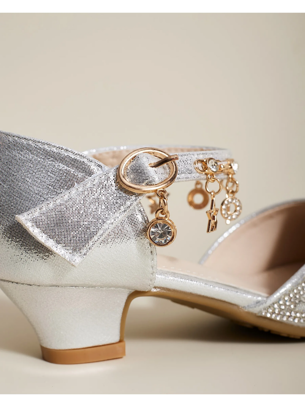 zapatos de fiesta para niña MiLi plateados con tacón y strass (12)