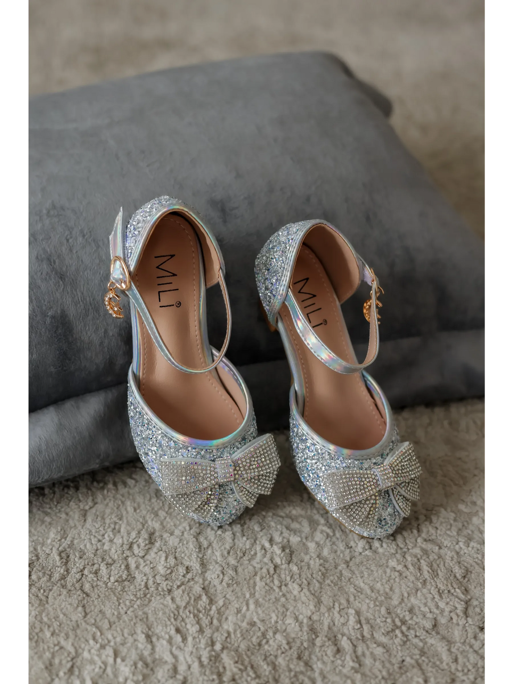 zapatos de fiesta para niña MiLi plateados con tacón y strass (14)