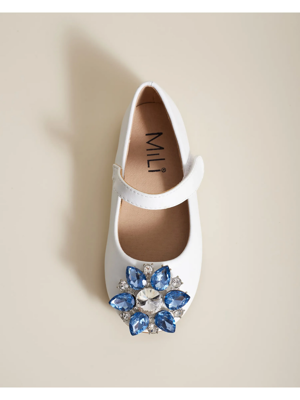 zapatos de fiesta para niña MiLi cerrados blancos con broche y strass (19)