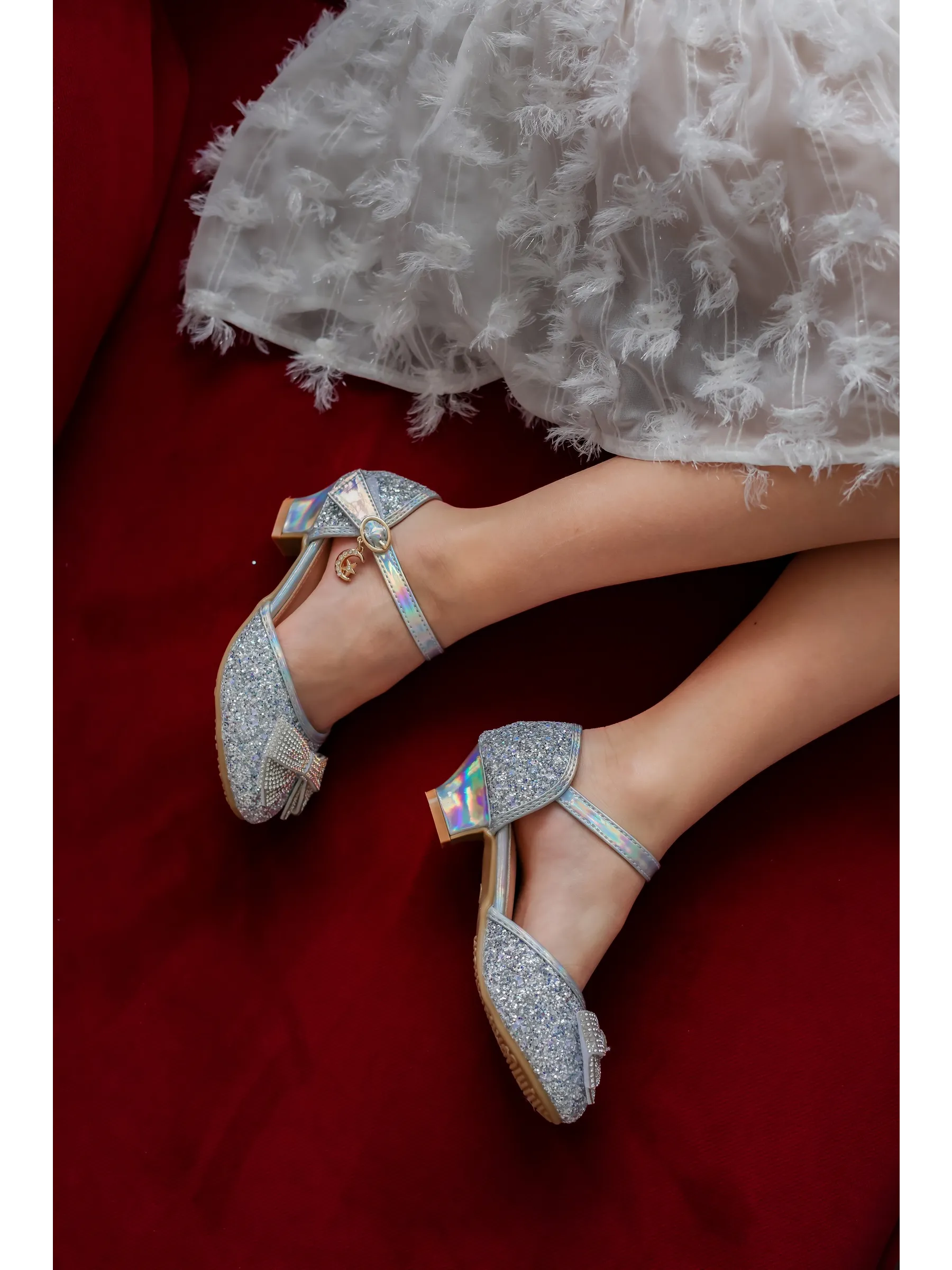 zapatos de fiesta para niña MiLi plateados con tacón y strass (23)