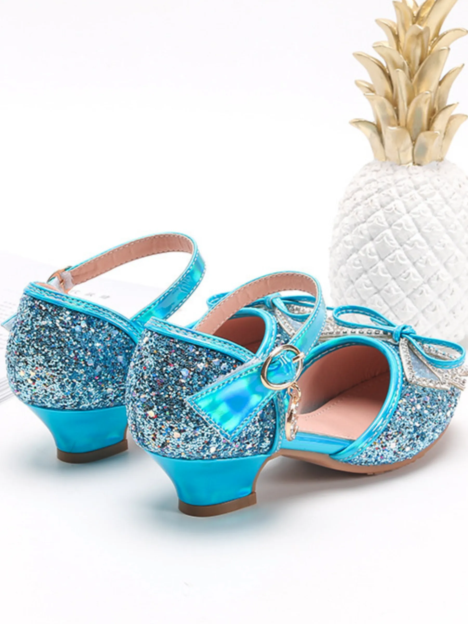 zapatos de fiesta para niña MiLi modelo pump celeste con moños (2)