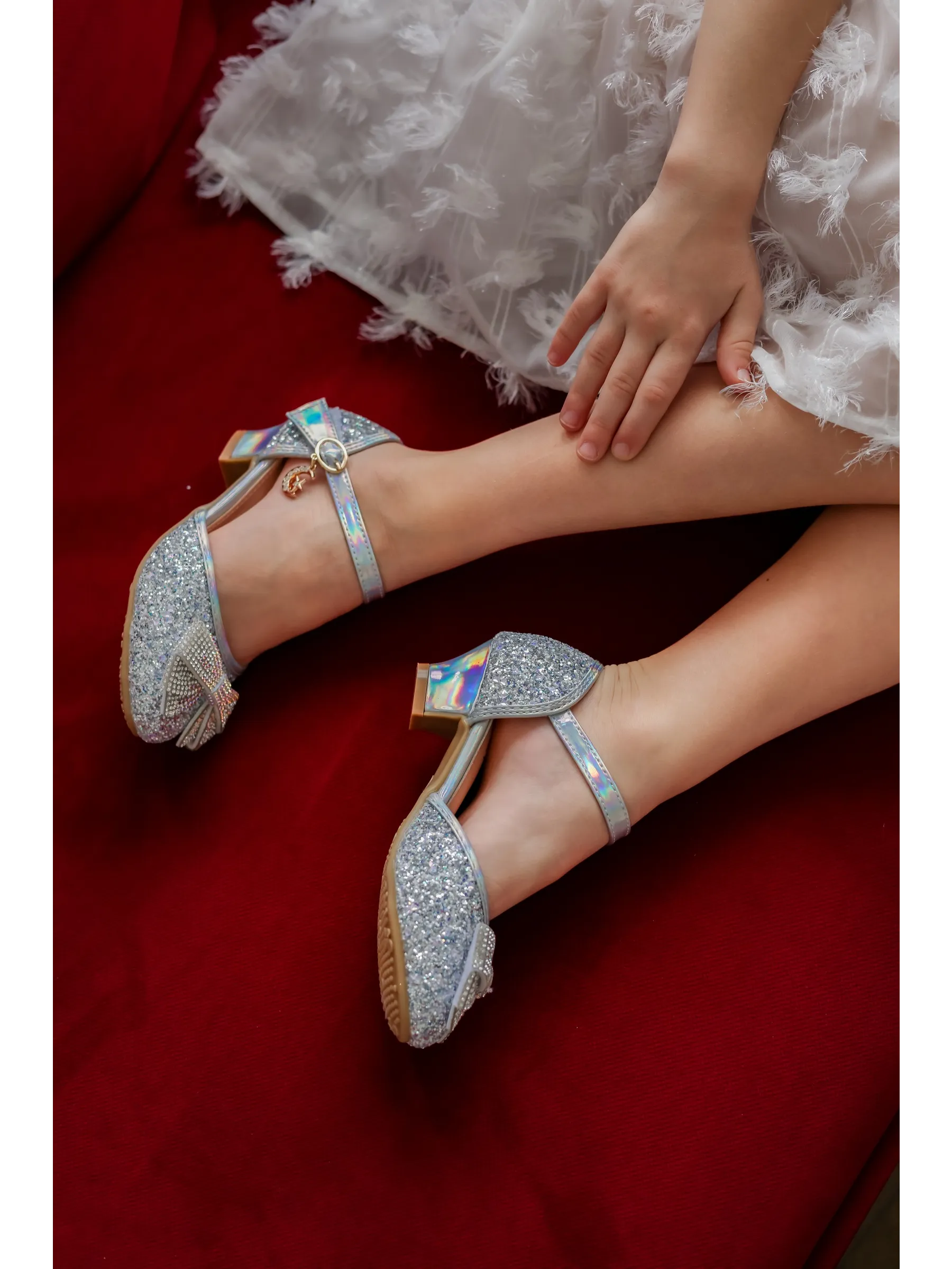 zapatos de fiesta para niña MiLi plateados con tacón y strass (30)